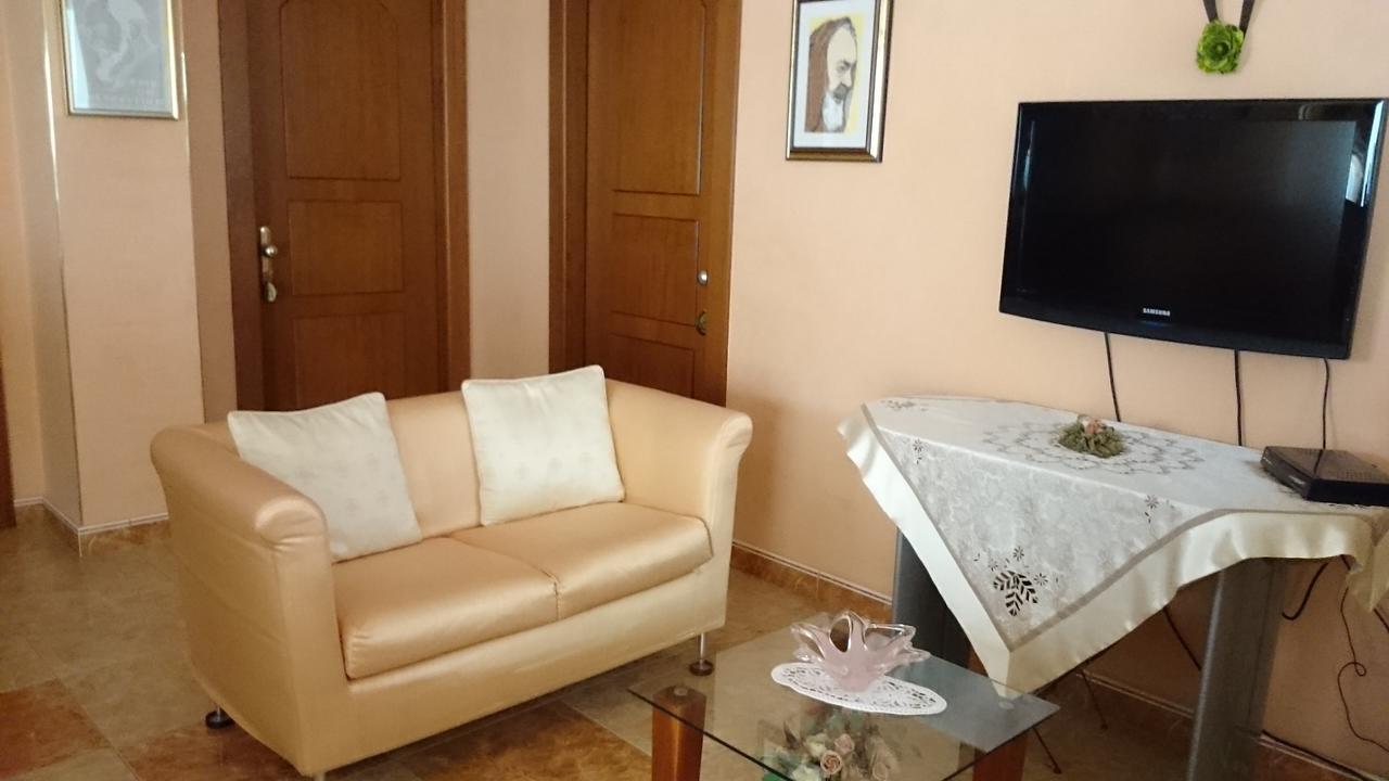 Hotel Holiday House San Giovanni Rotondo Exterior foto